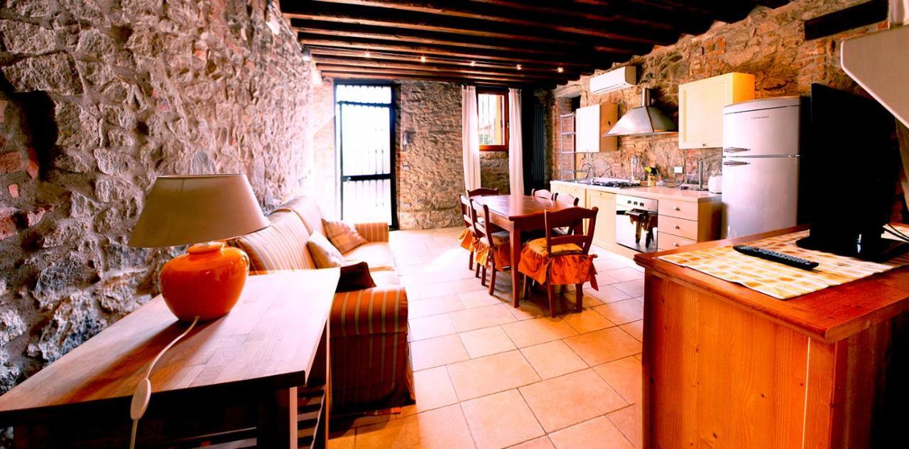 Aiceltis Bed & Breakfast 2*